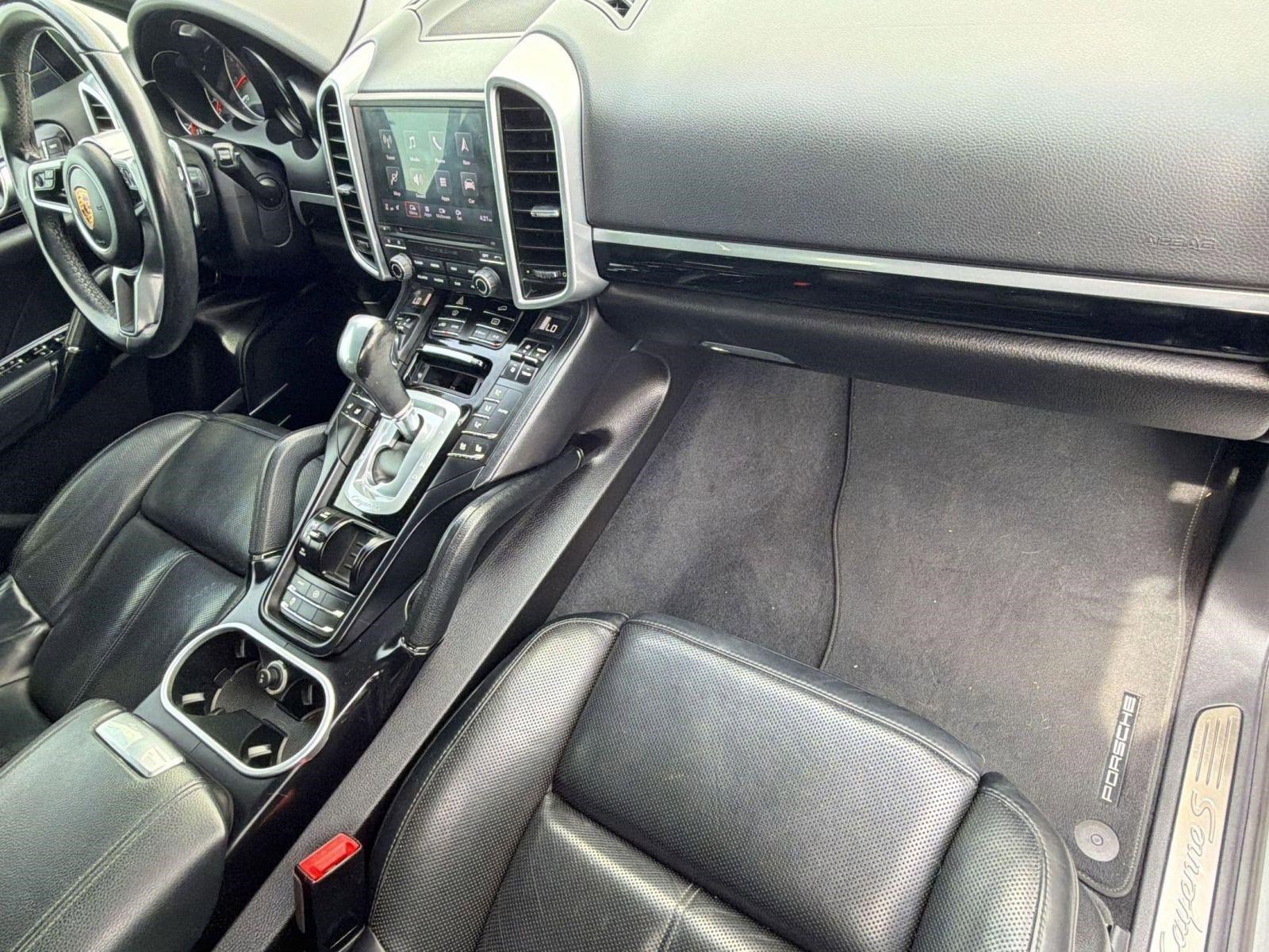Used 2017 Porsche Cayenne S AWD/4WD image 34