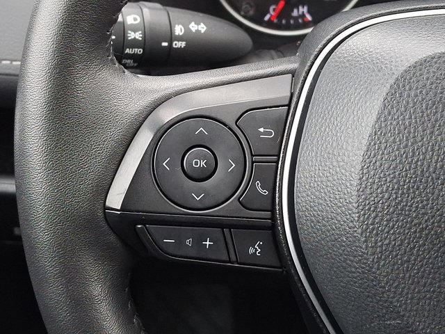 Used 2022 Toyota RAV4 XLE Premium image 20