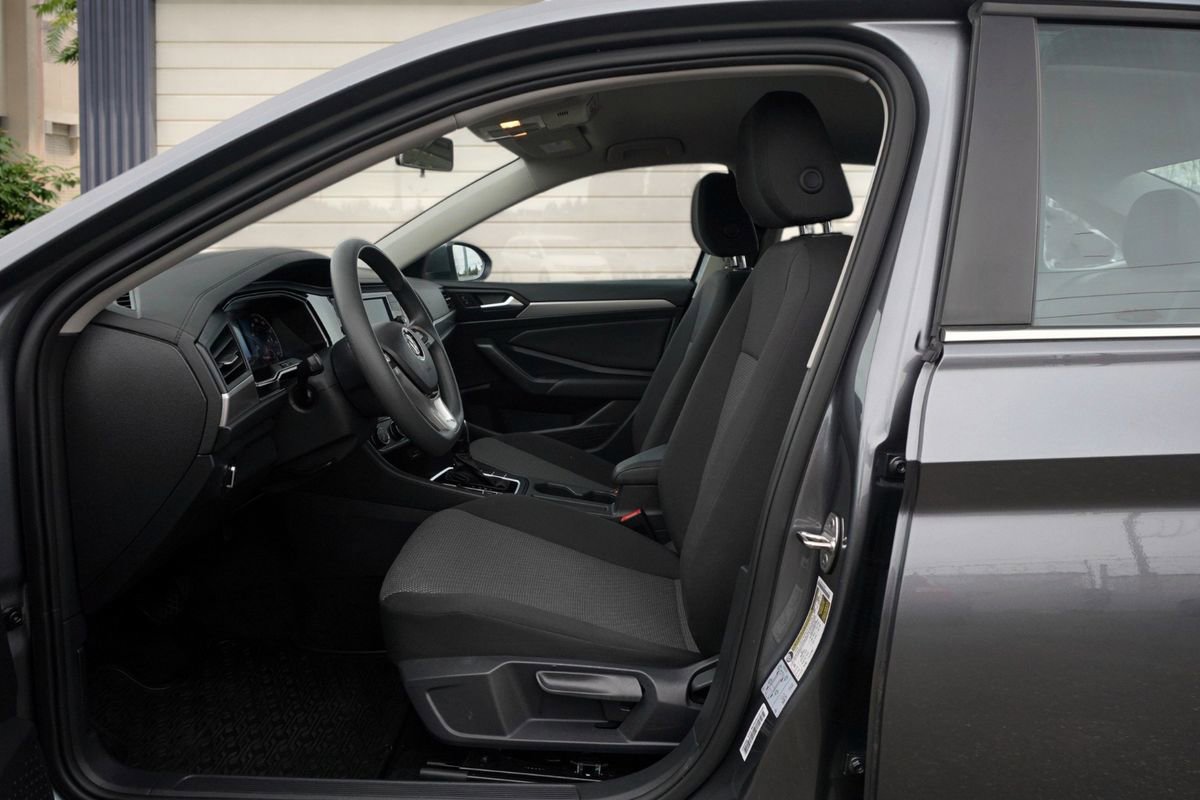 Used 2021 Volkswagen Jetta image 14