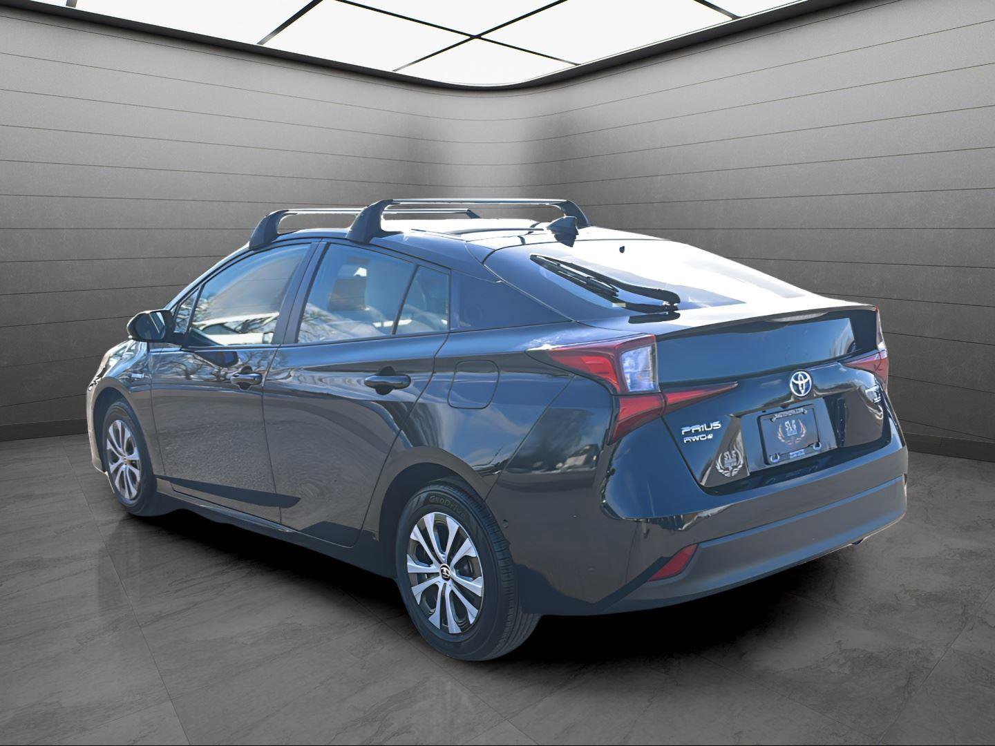Used 2019 Toyota Prius XLE image 20