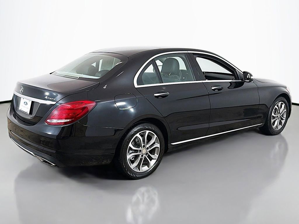 Used 2015 Mercedes-Benz C 300 4MATIC Sedan image 9