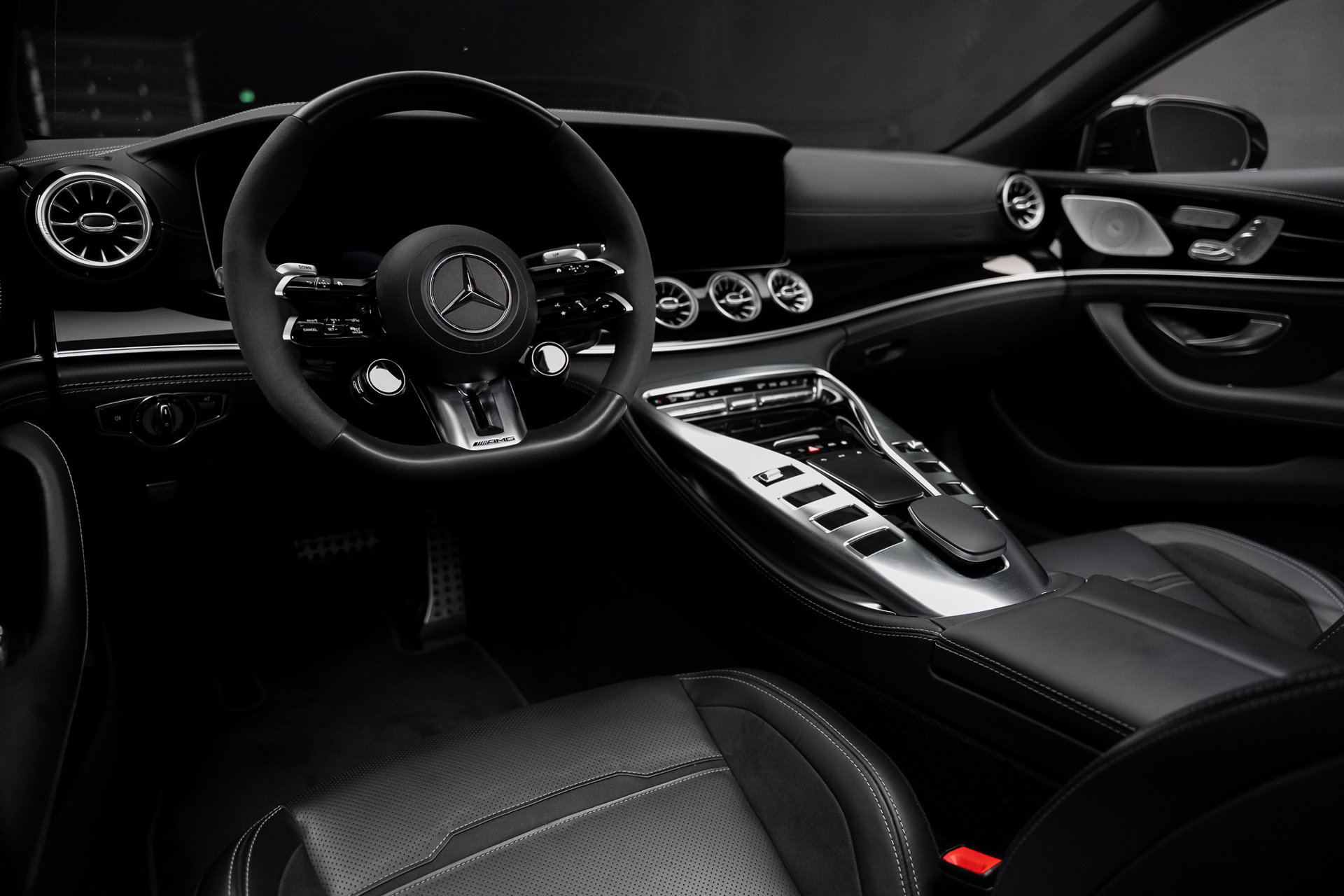 Used 2023 Mercedes-Benz AMG GT 63 image 2