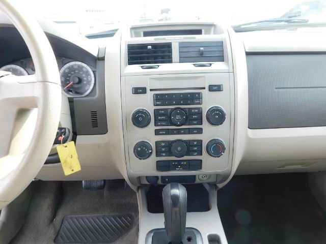 Used 2008 Ford Escape XLT image 16