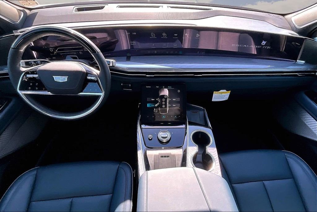 Certified 2026 Cadillac Escalade IQL Luxury image 7
