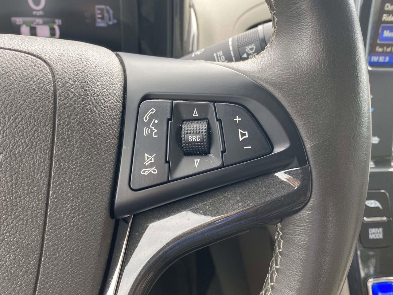 Used 2013 Chevrolet Volt Premium w/ Premium Trim Package FWD image 21