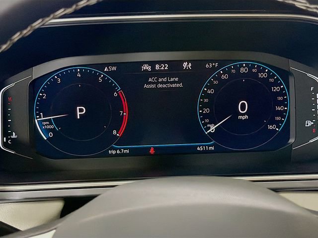 Used 2025 Volkswagen Taos SEL image 13