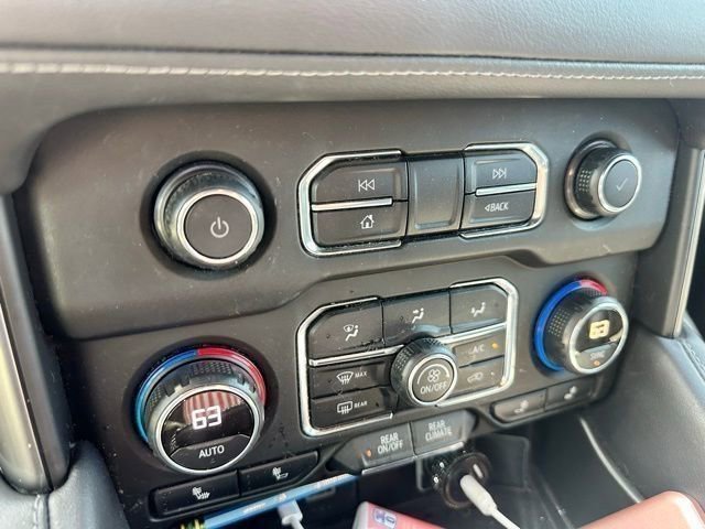 Used 2021 Chevrolet Tahoe LT w/ Luxury Package AWD/4WD image 41