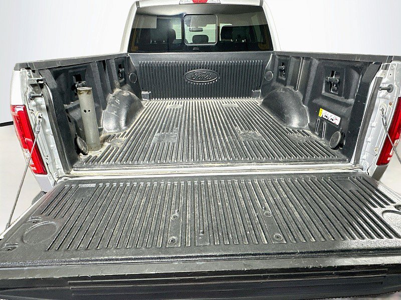 Used 2016 Ford F150 XLT w/ Equipment Group 302A Luxury AWD/4WD image 24