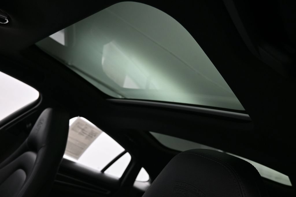 Certified 2023 Porsche Panamera Platinum Edition RWD image 11