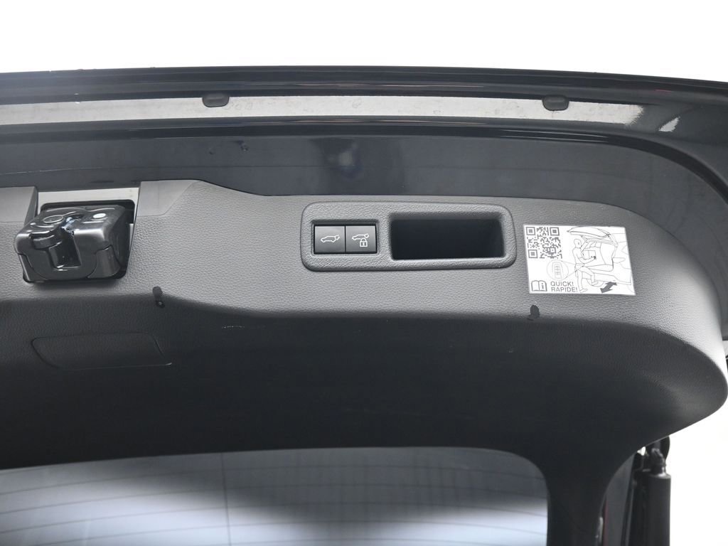 Used 2024 Toyota Venza Limited image 25