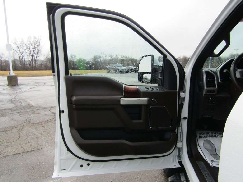 Used 2022 Ford F250 King Ranch w/ Chrome Package image 24