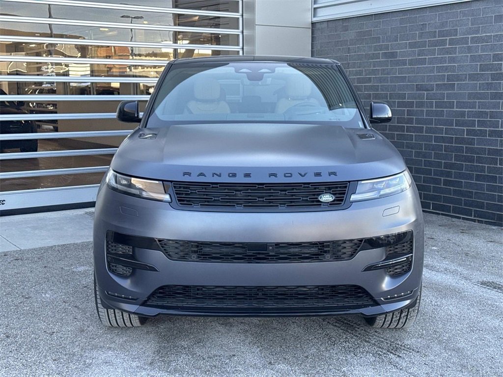 New 2026 Land Rover Range Rover Sport Dynamic SE image 2
