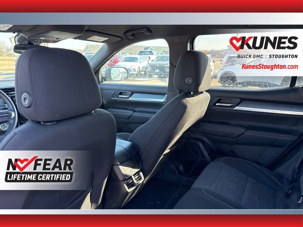 Used 2025 GMC Terrain Elevation image 29