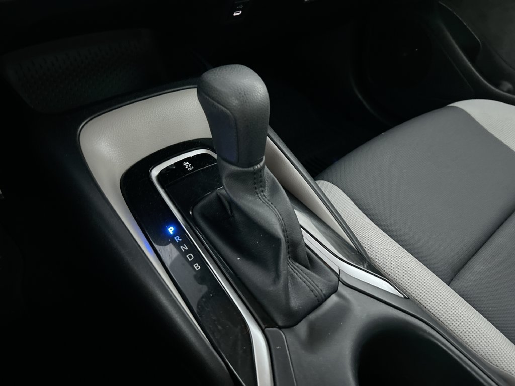 Certified 2025 Toyota Corolla LE FWD image 25