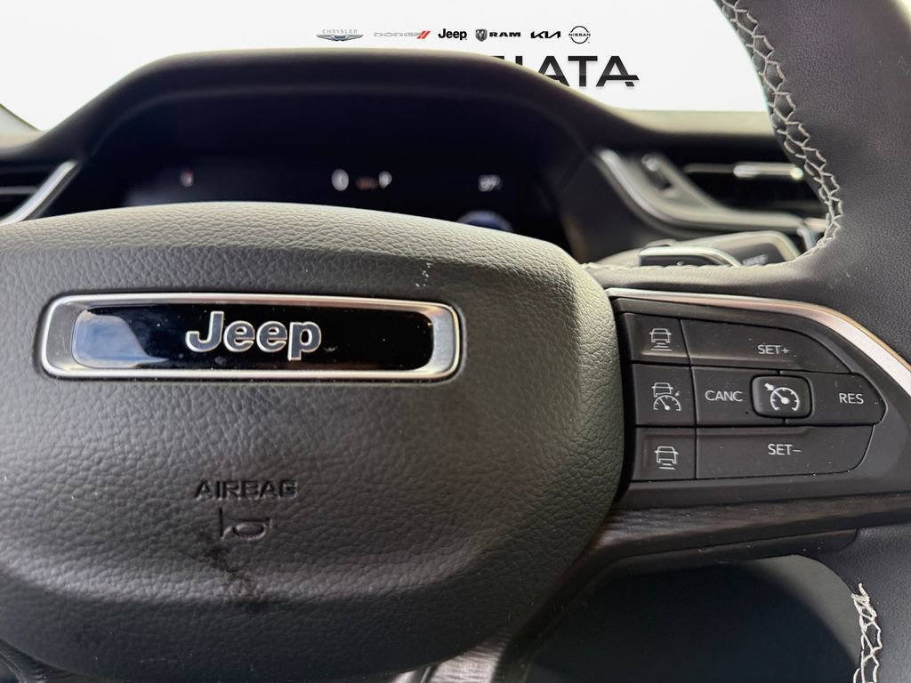 Certified 2025 Jeep Grand Cherokee Laredo X w/ Luxury Tech Group I image 26