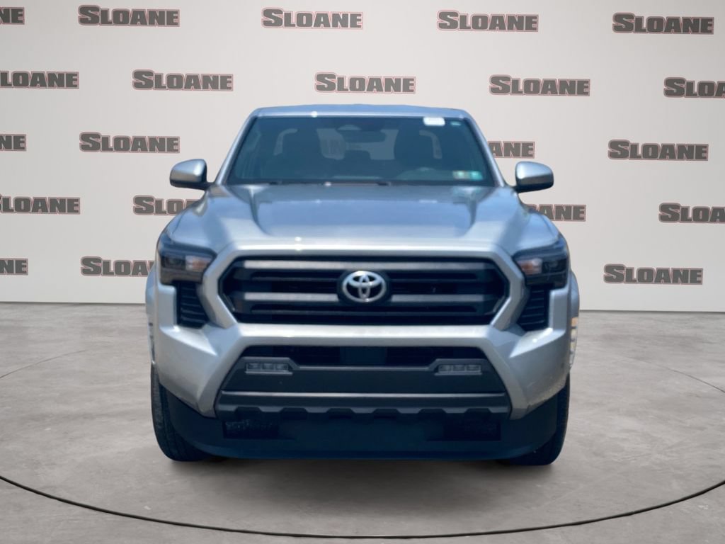 Used 2025 Toyota Tacoma SR5 AWD/4WD image 8