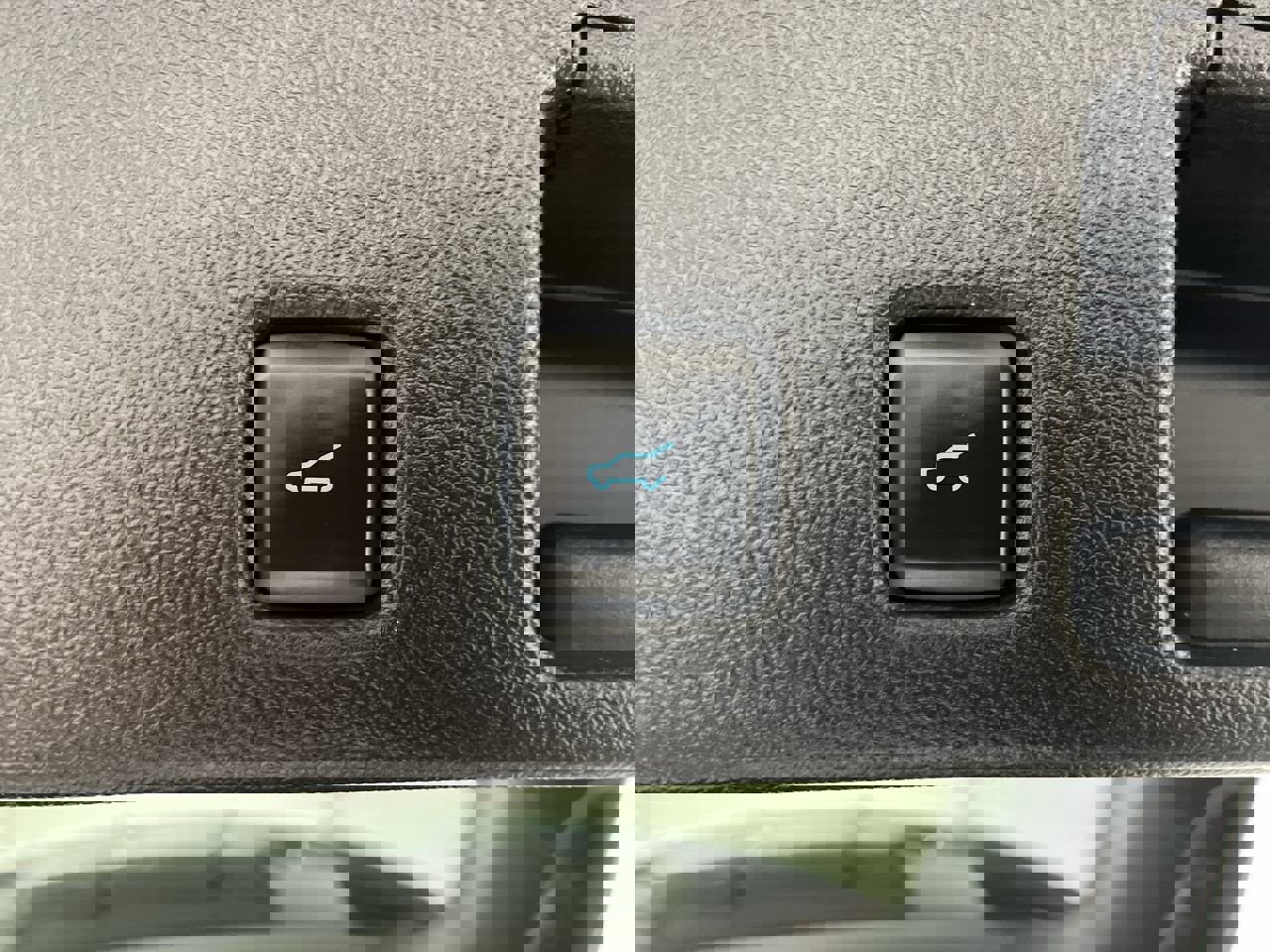 Certified 2024 Ford Escape Platinum image 30