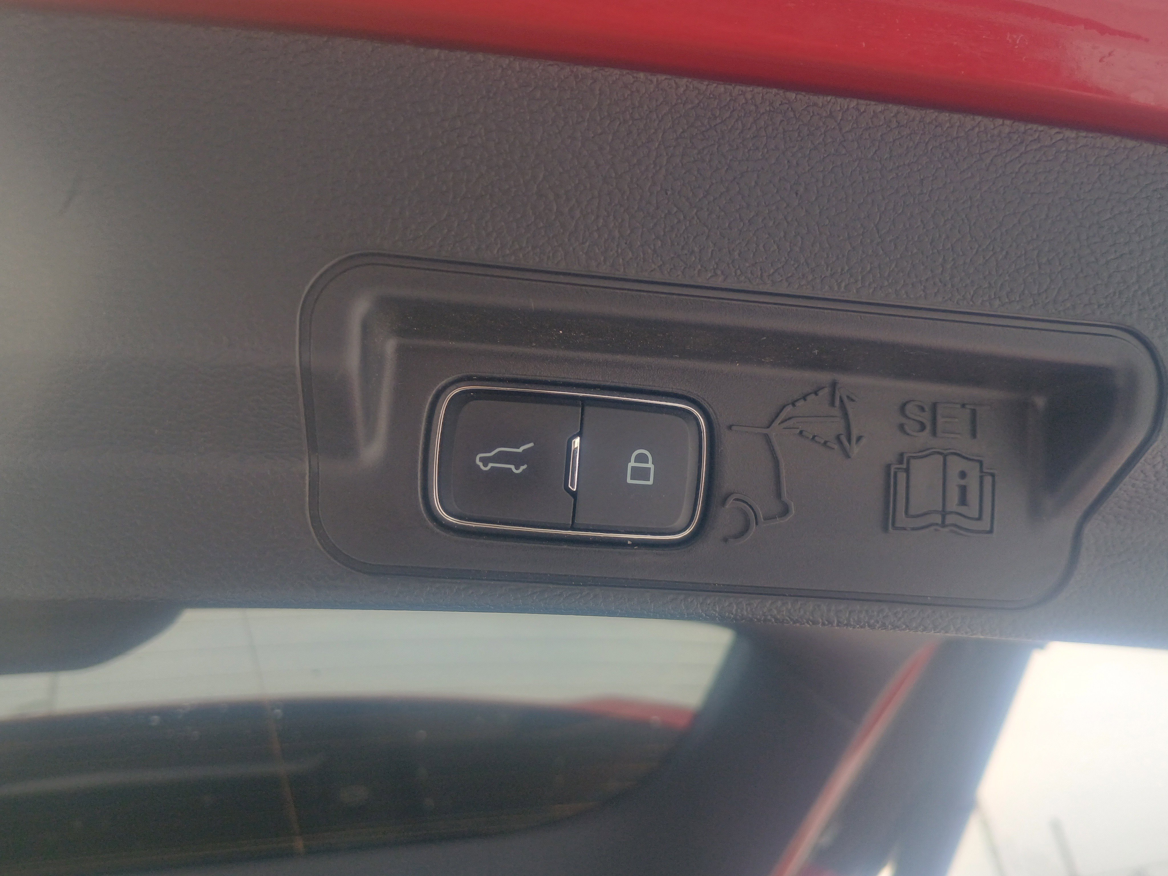 Certified 2023 Ford Explorer XLT w/ Equipment Group 202A image 14