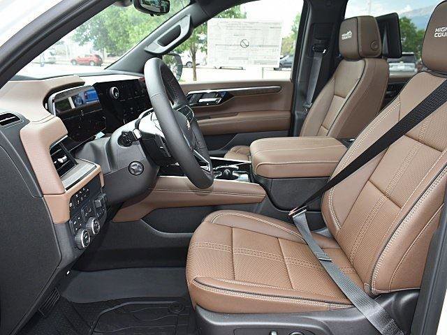 New 2025 Chevrolet Suburban High Country image 7