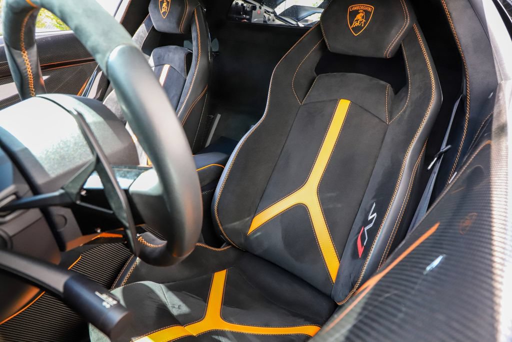 Used 2019 Lamborghini Aventador SVJ AWD/4WD image 46