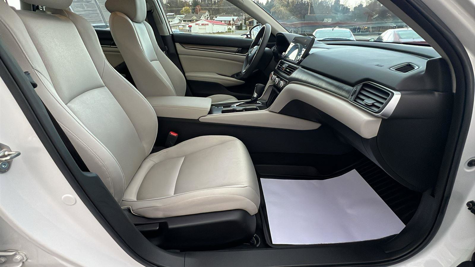 Used 2019 Honda Accord LX image 13