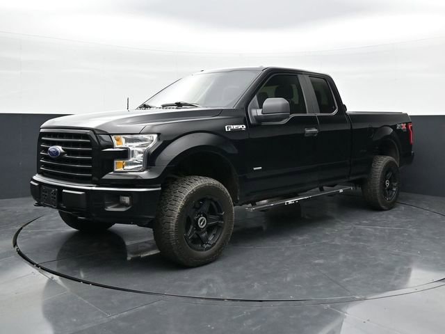 Used 2017 Ford F150 XL w/ Equipment Group 101A Mid AWD/4WD image 3