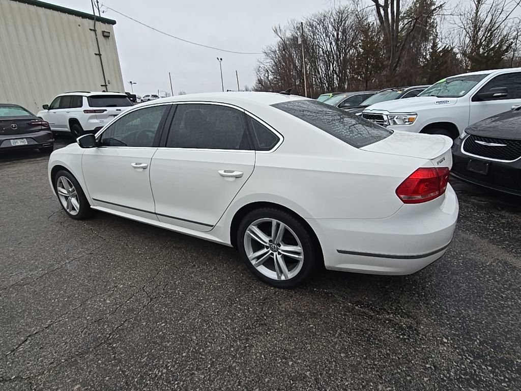 Used 2014 Volkswagen Passat TDI SE FWD image 4