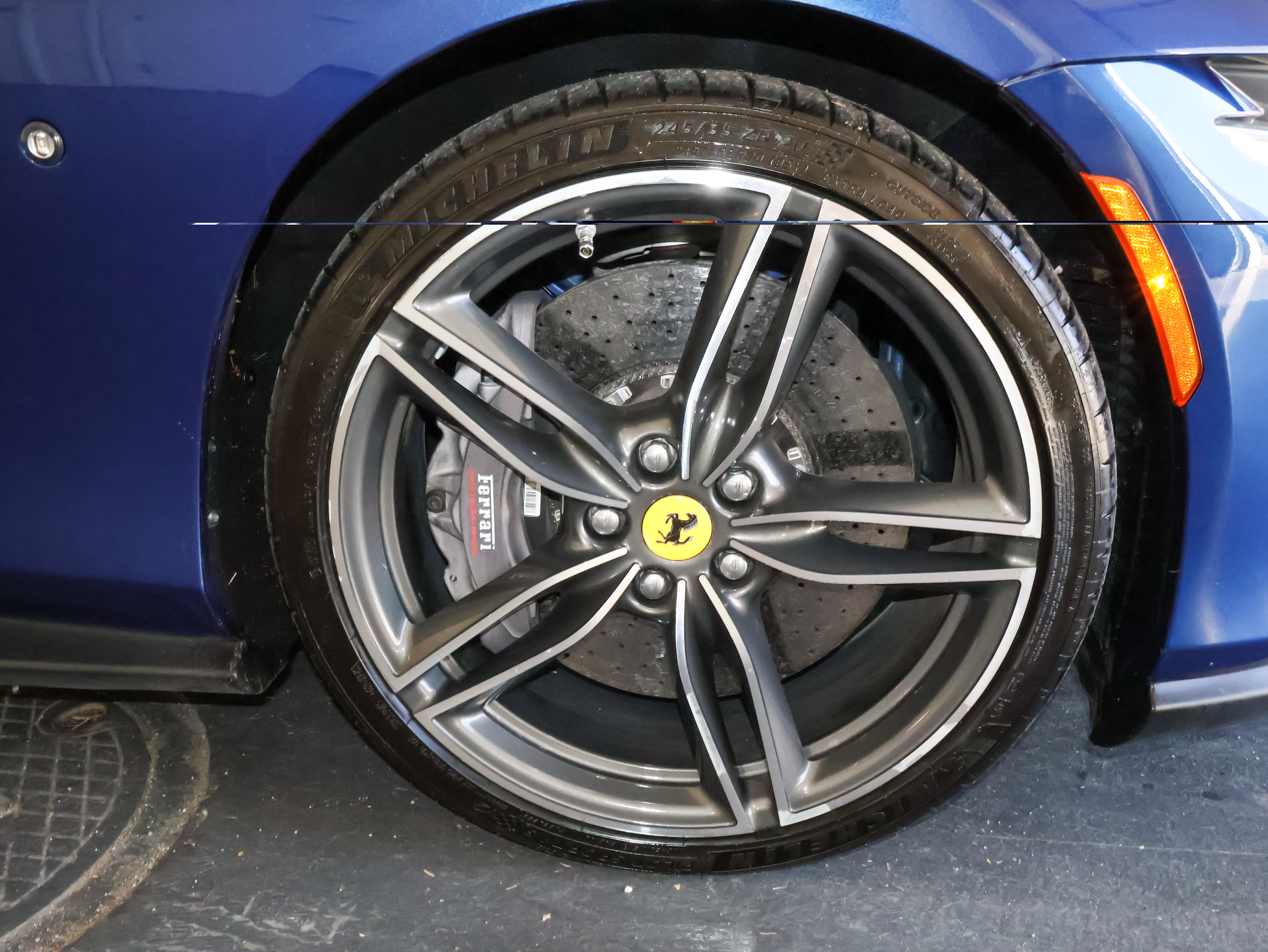 Used 2021 Ferrari Roma RWD image 36
