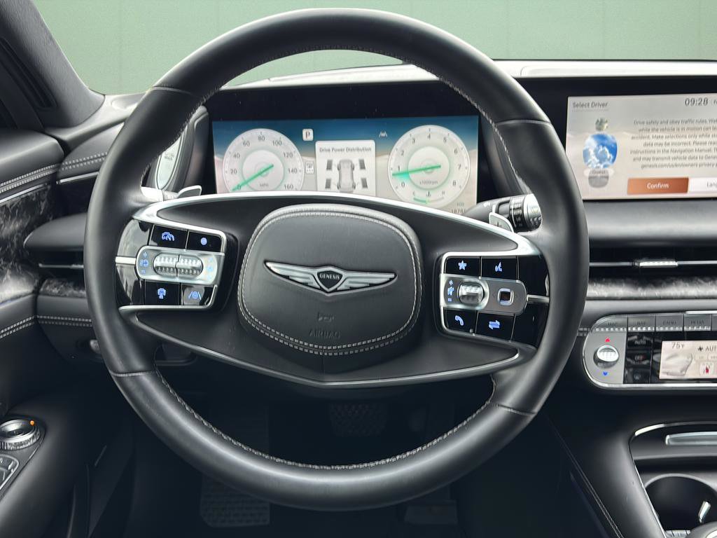 Used 2024 Genesis G90 3.5T image 25