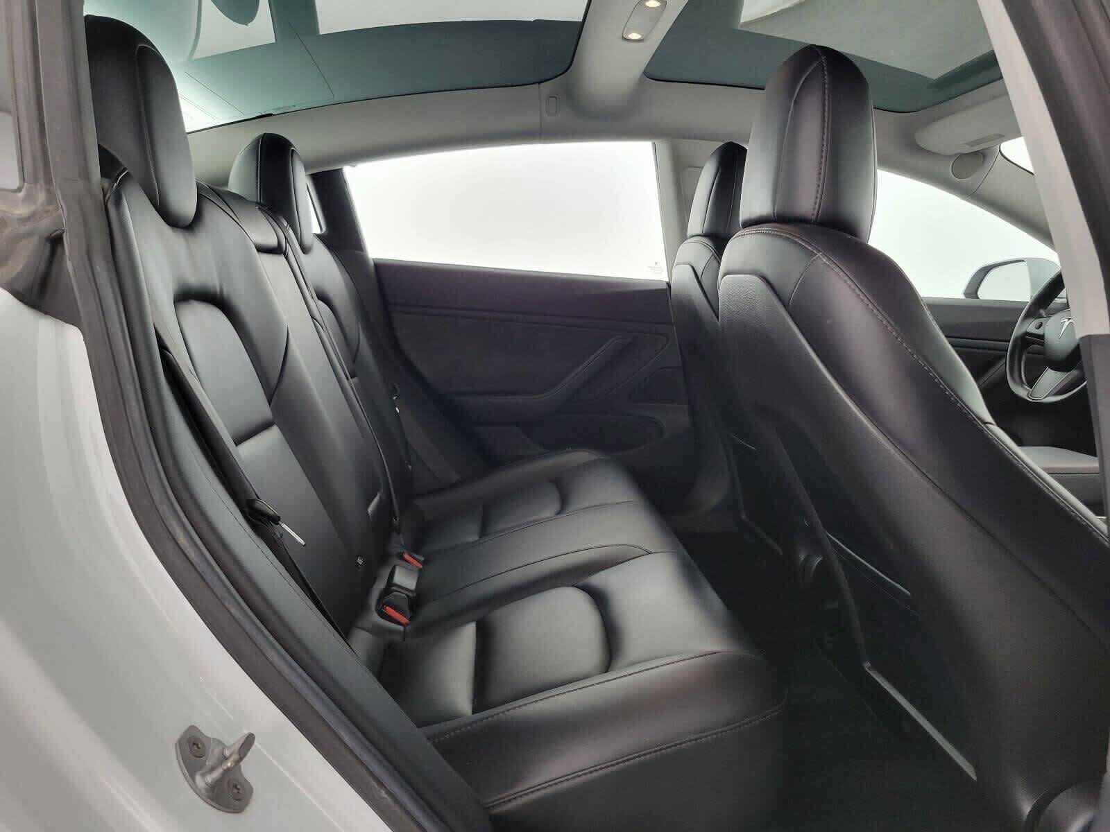 Used 2018 Tesla Model 3 Long Range RWD image 12