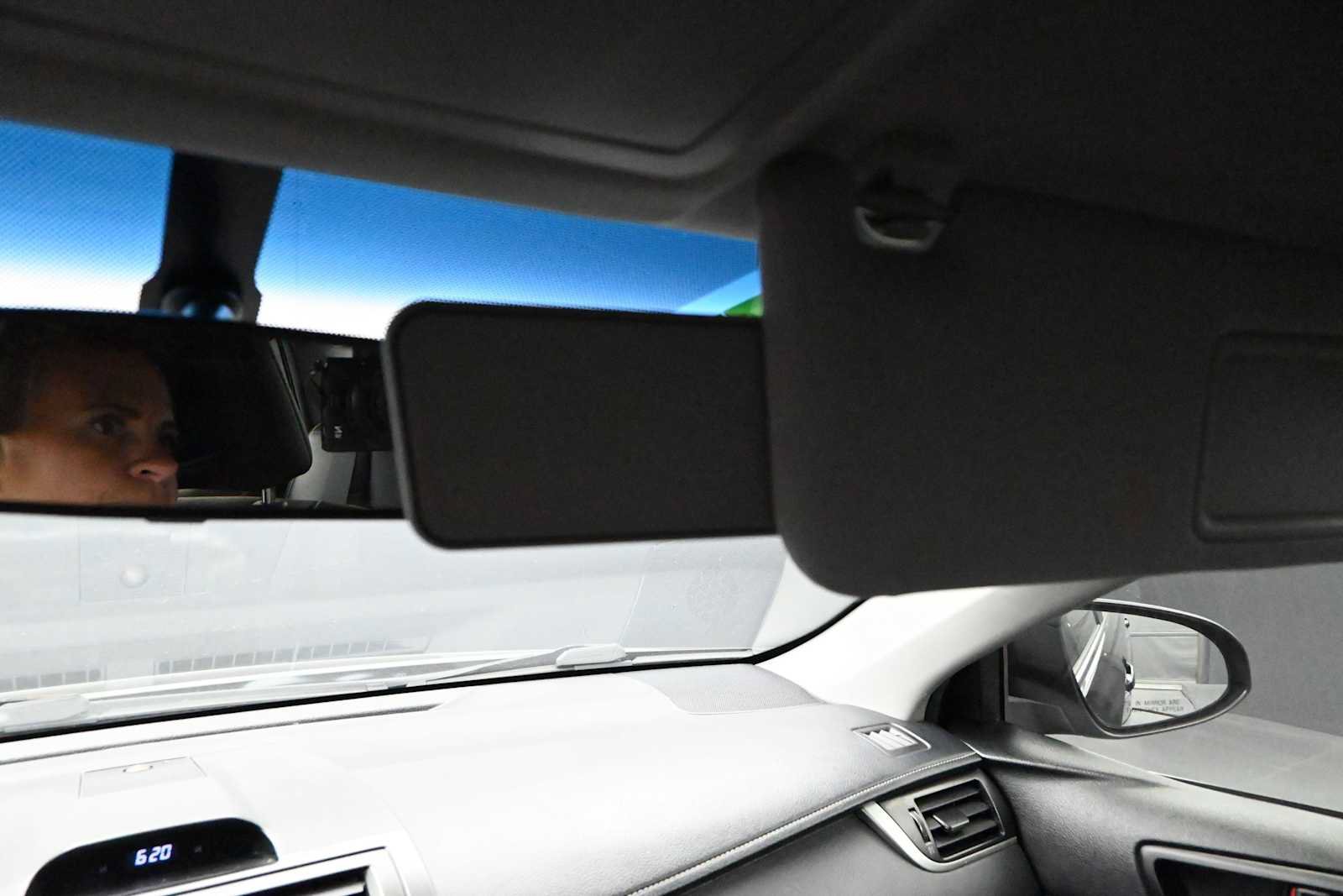 Used 2014 Toyota Camry SE FWD image 44