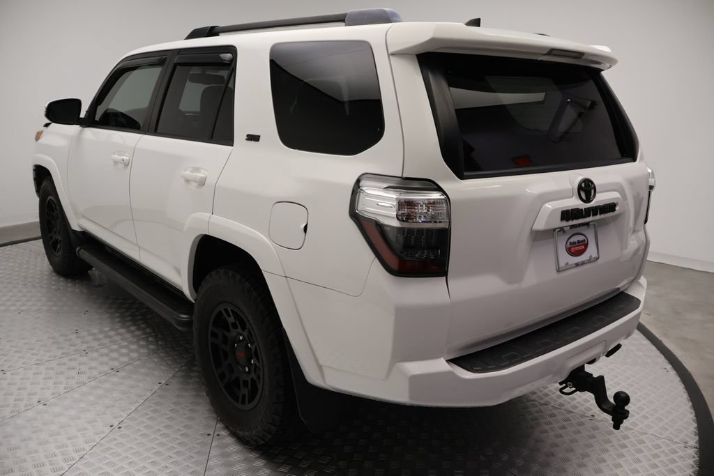 Used 2019 Toyota 4Runner SR5 Premium RWD image 11