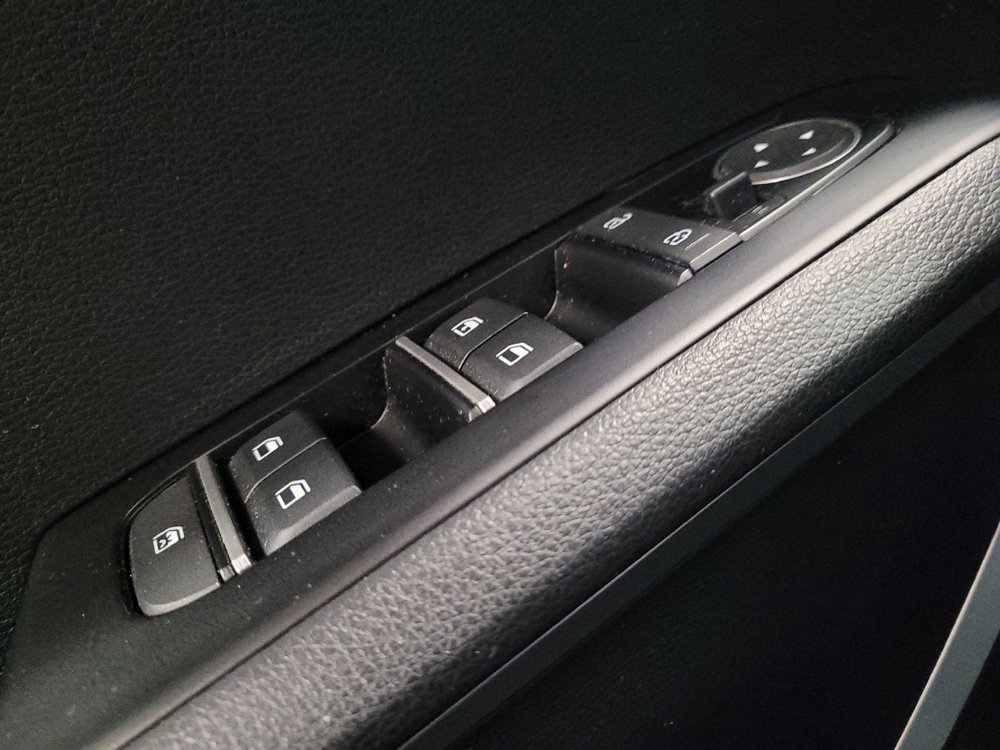 Used 2023 Kia Soul LX w/ LX Technology Package FWD image 27
