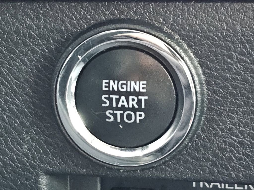 Used 2020 Toyota Tundra Limited w/ Limited Premium Package image 19