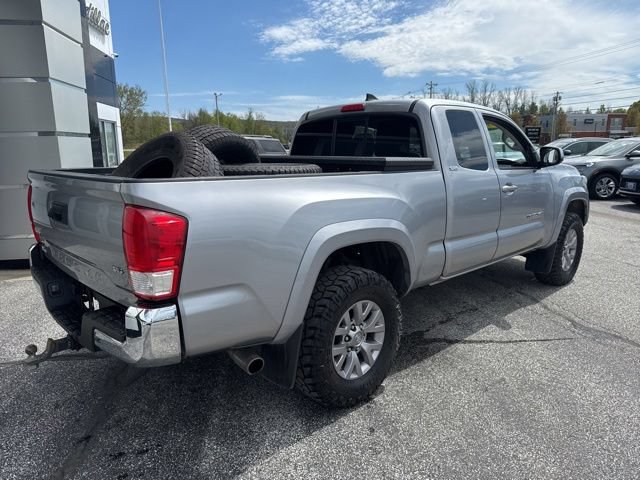 Used 2017 Toyota Tacoma SR5 w/ Tow Package AWD/4WD image 6