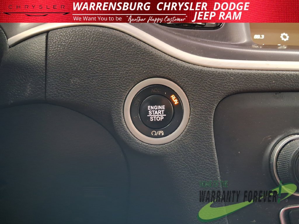 Used 2022 Dodge Charger SXT w/ Blacktop Package AWD/4WD image 26
