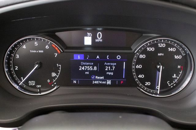 Used 2023 Cadillac XT4 Luxury w/ Cold Weather Package AWD/4WD image 23
