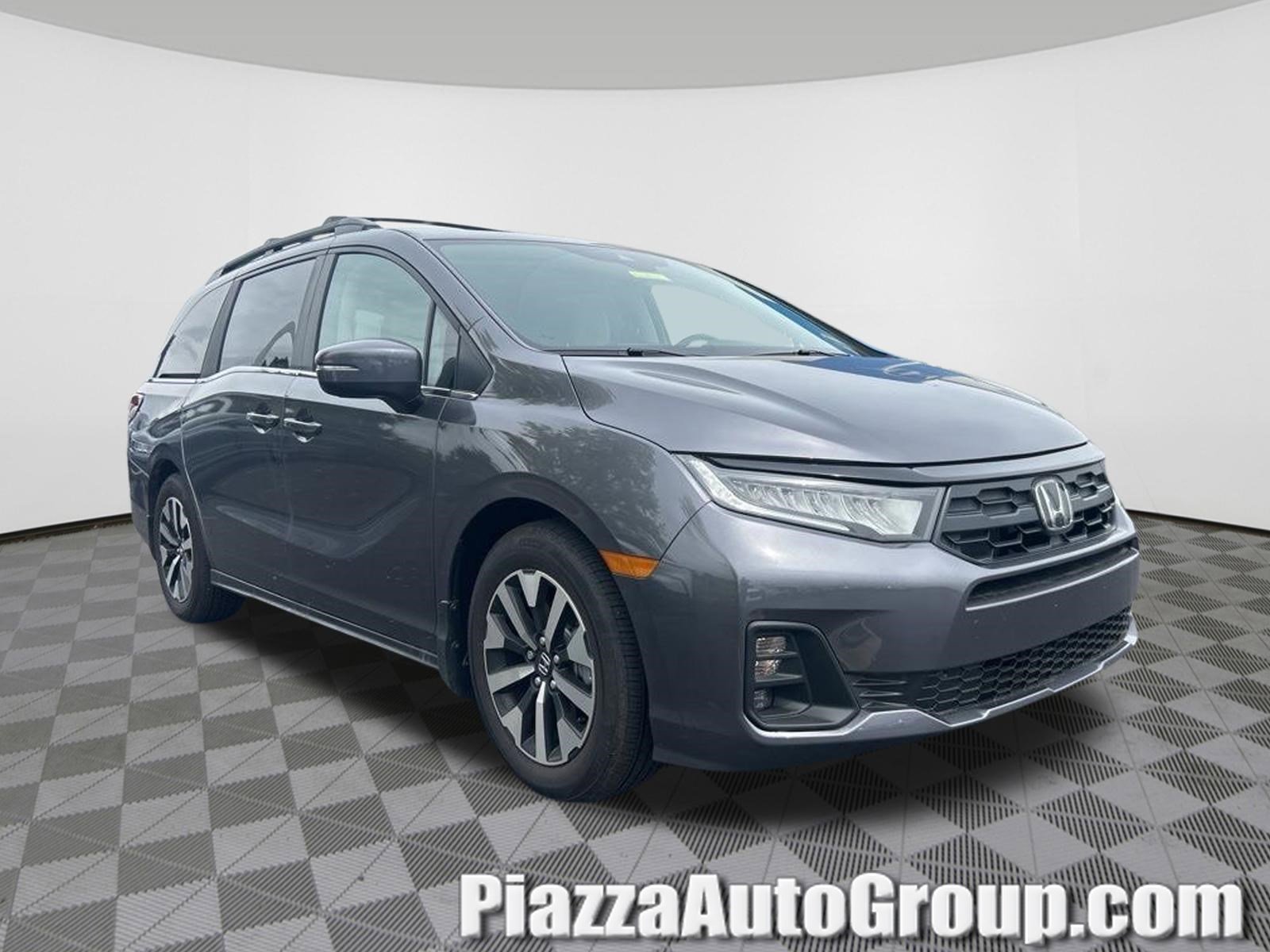 Certified 2026 Honda Odyssey EX-L image 1
