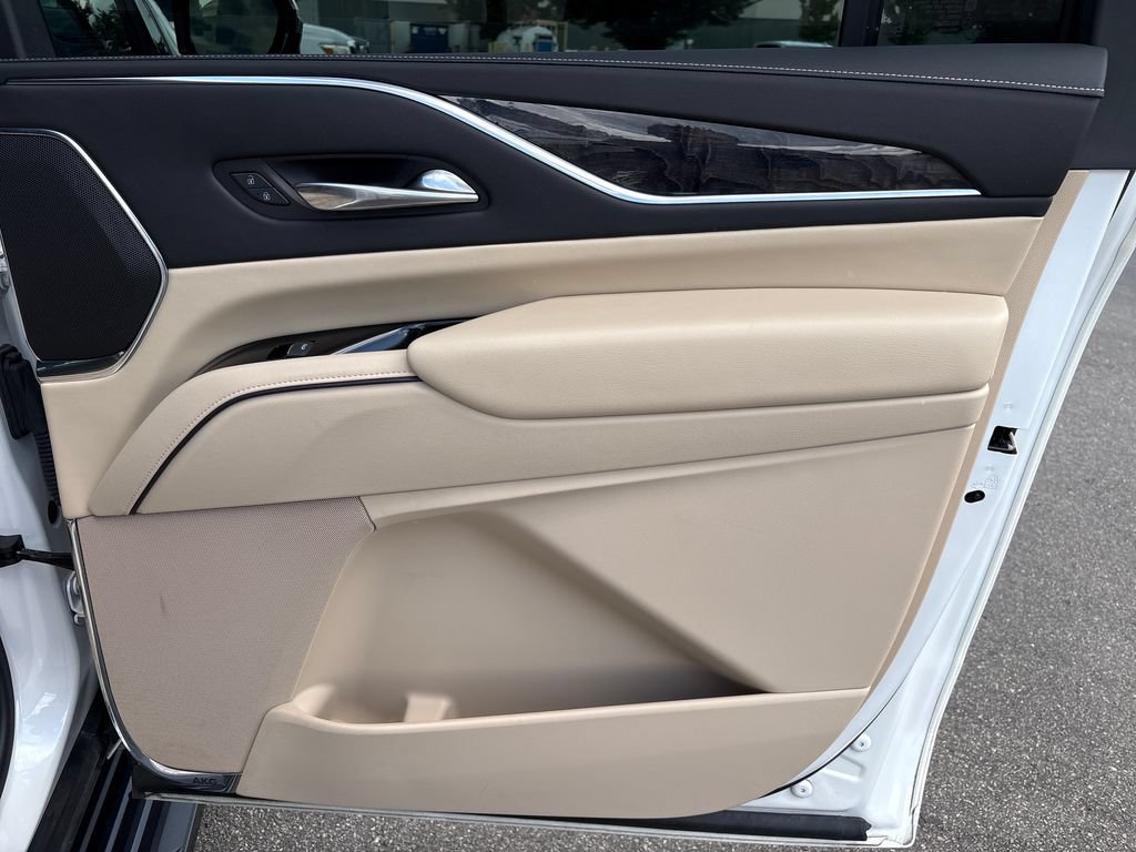 Certified 2021 Cadillac Escalade ESV Premium Luxury AWD/4WD image 60