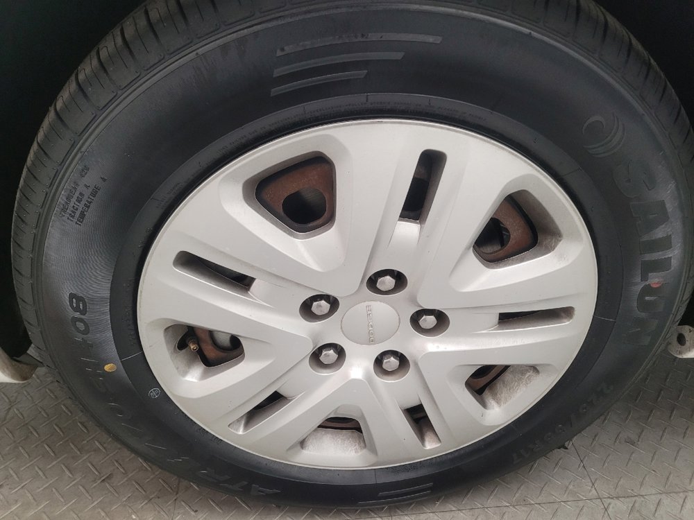 Used 2019 Dodge Grand Caravan SE w/ UConnect Hands-Free Group FWD image 31