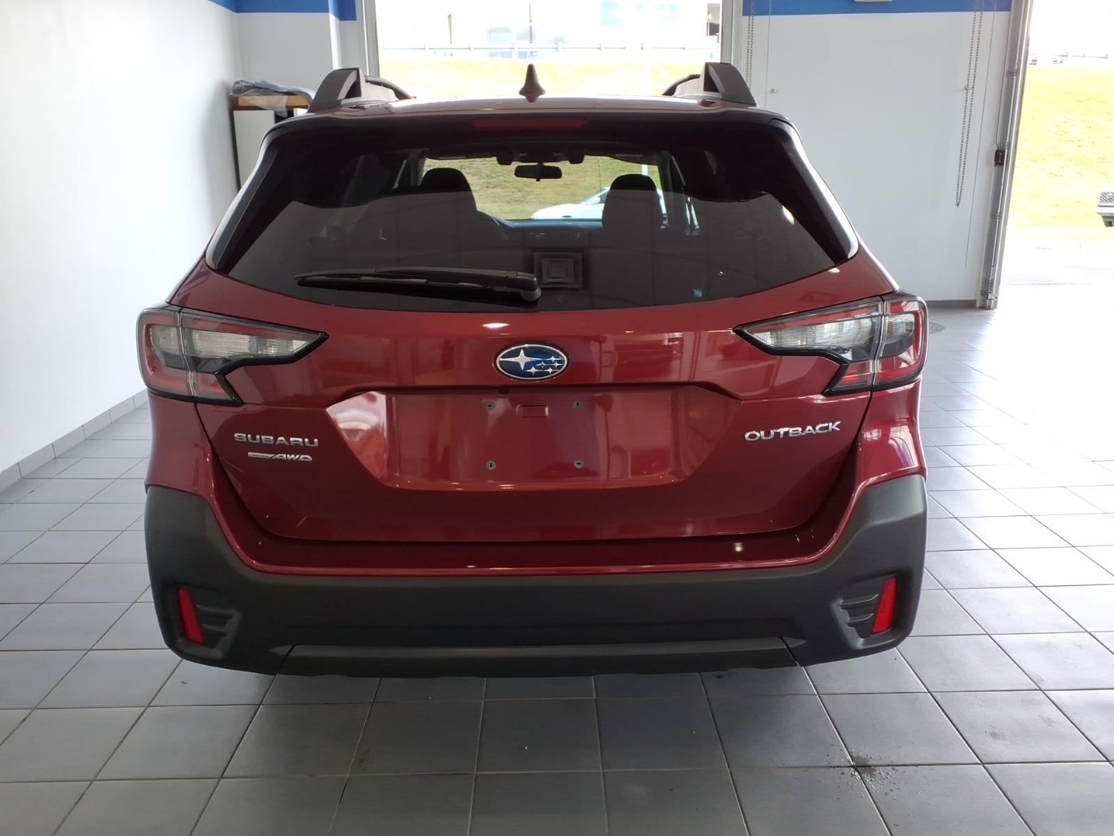 Used 2022 Subaru Outback Premium AWD/4WD image 6