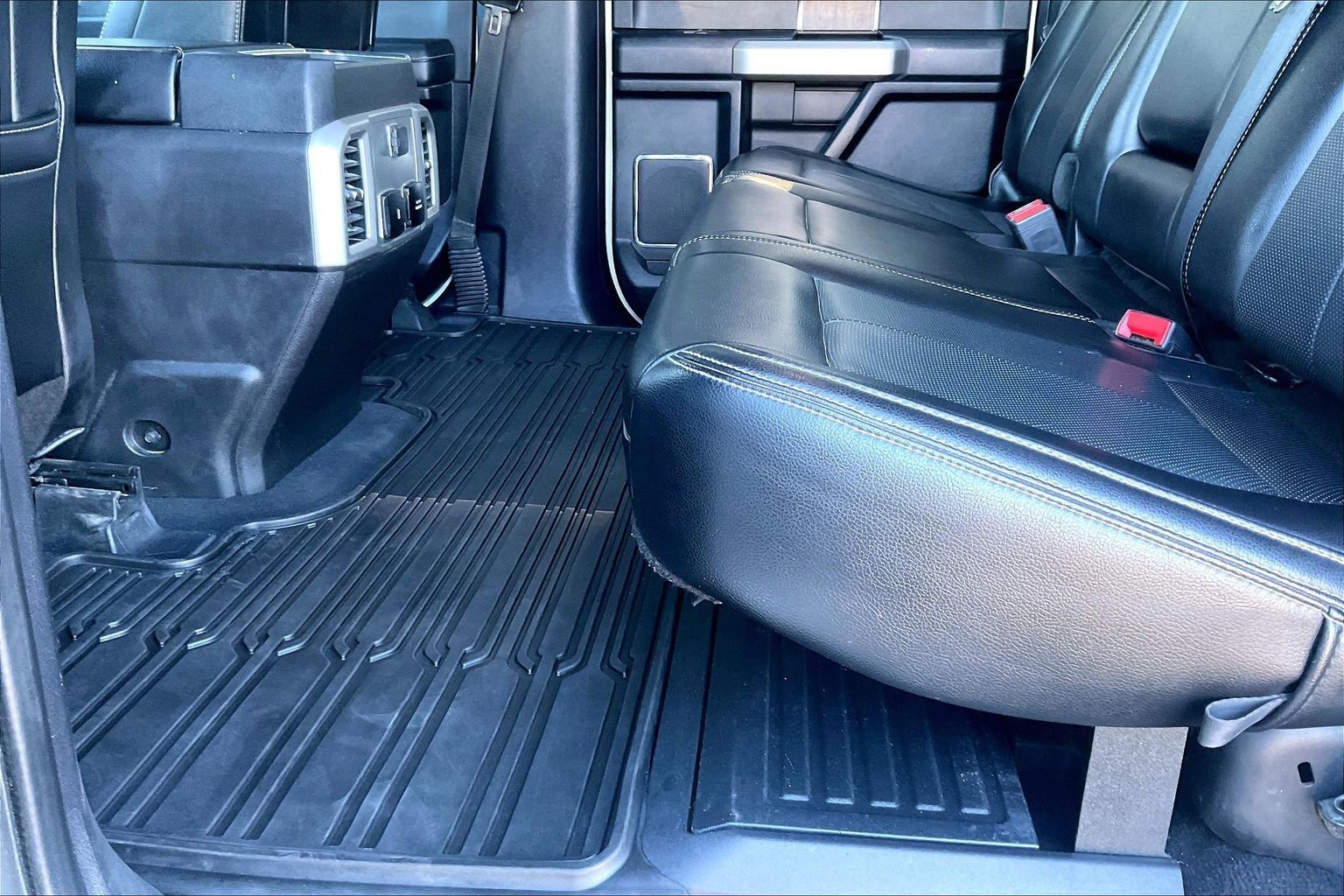 Used 2021 Ford F350 Lariat w/ Lariat Value Package image 17