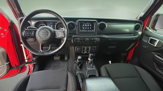 Used 2021 Jeep Gladiator Willys image 16