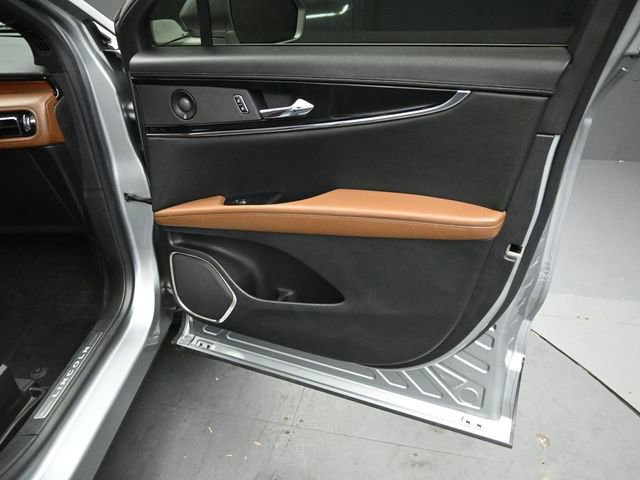 Certified 2023 Lincoln Nautilus Reserve w/ Luxury Package image 34