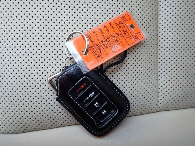 Used 2021 Lexus RX 350L Premium image 30