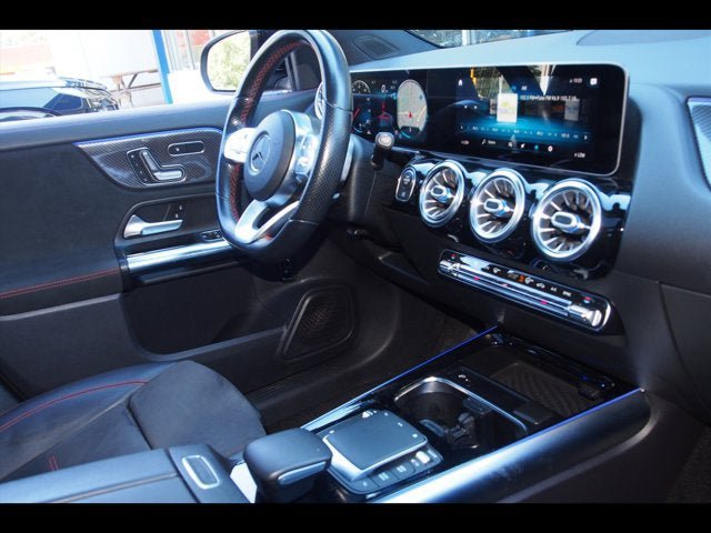Used 2021 Mercedes-Benz GLA 250 4MATIC image 10
