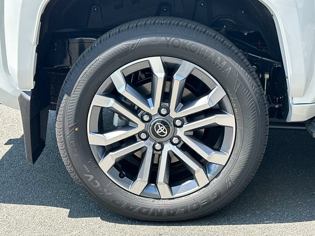 Used 2026 Toyota 4Runner Limited AWD/4WD image 8