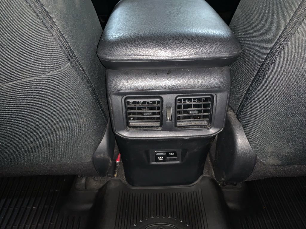 Used 2021 Toyota RAV4 XLE image 14