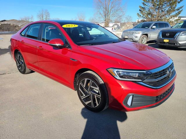 Used 2023 Volkswagen Jetta SEL image 4