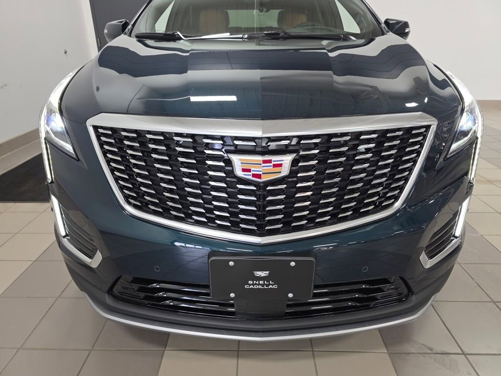 Used 2026 Cadillac XT5 Premium Luxury w/ Driver Assist Package image 9